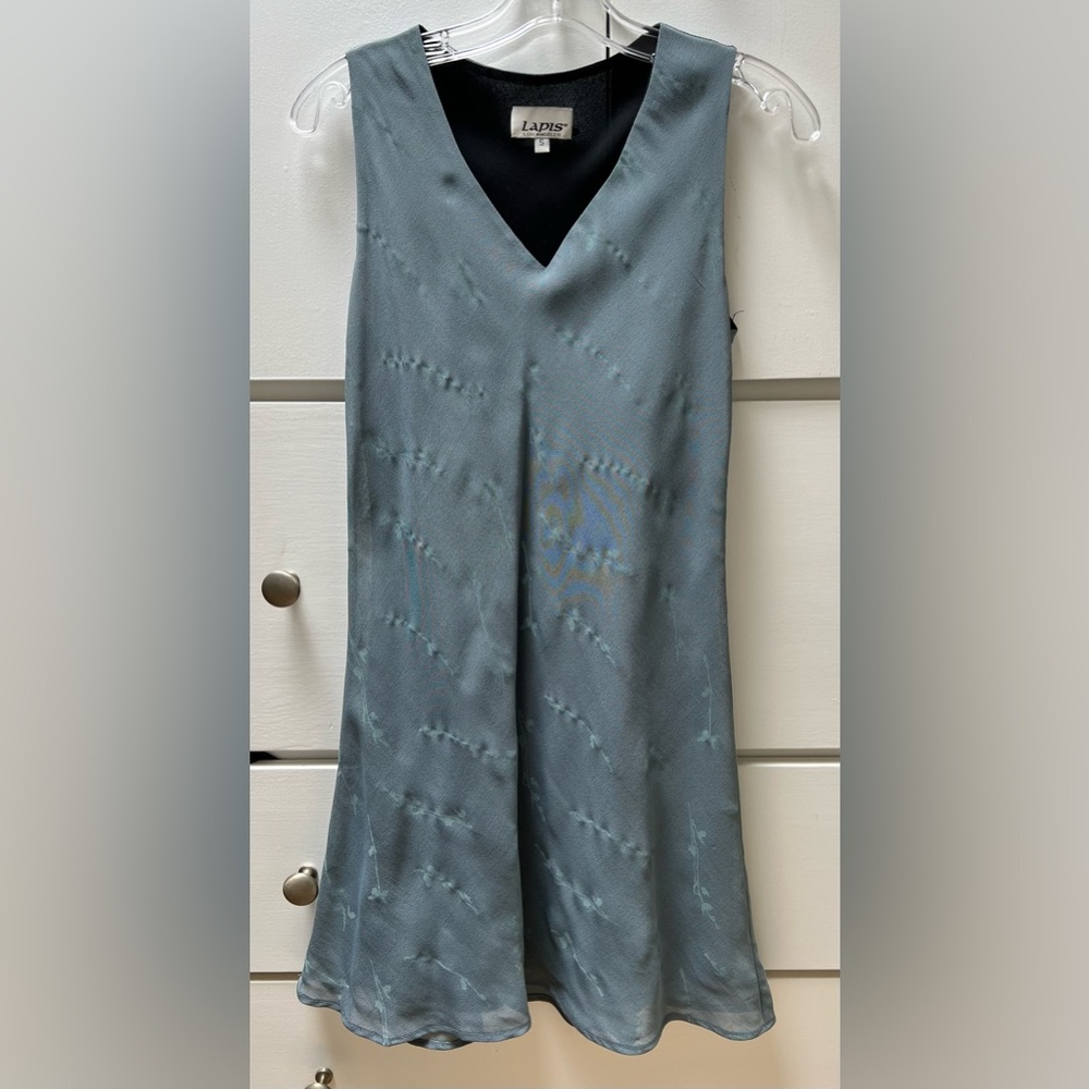 Lapis brand V neck short dress with flower design. Size small